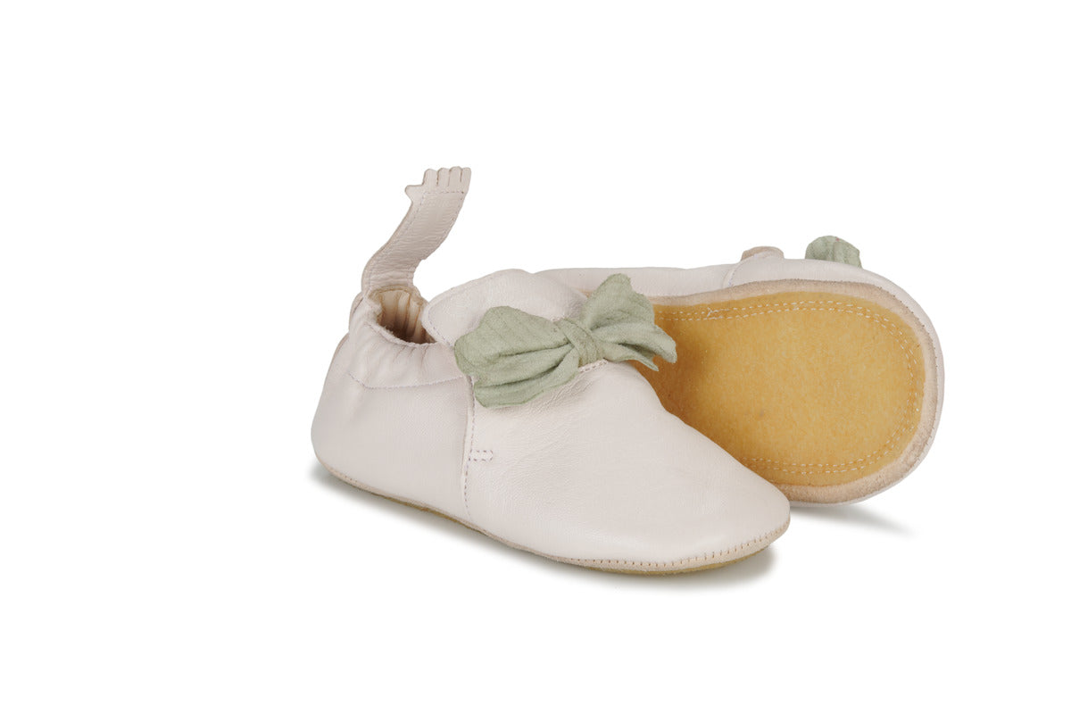 Pink baby shoe