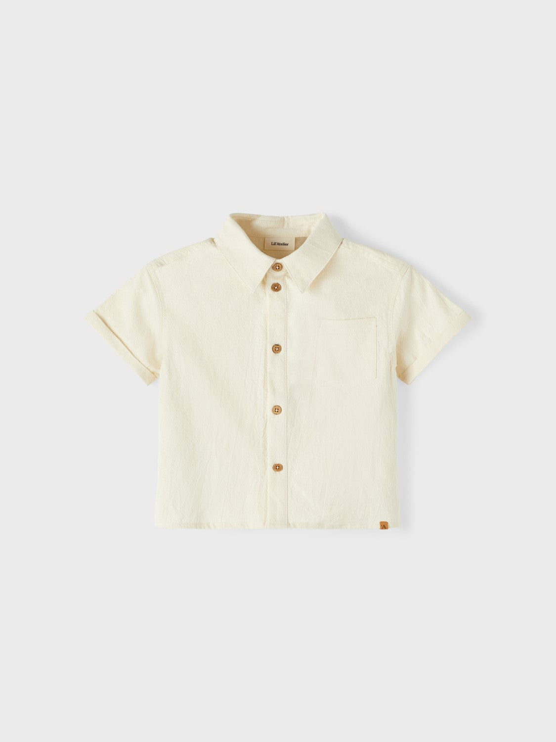 Short-sleeved ecru shirt with pocket
